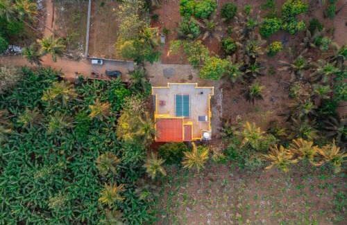 Ganapathichettikulam Villa | Teak Leaf Gateway Villa with Swimming Pool Indoor Games