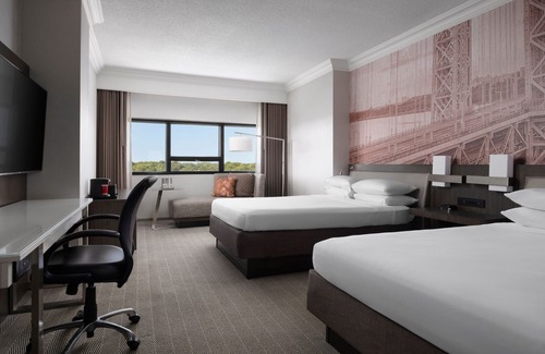 Teaneck Hotel | Teaneck Marriott at Glenpointe