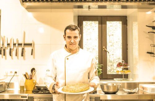 Cuzcurrita de Rio Tiron Hotel | Teatrisso Hotel Palacio