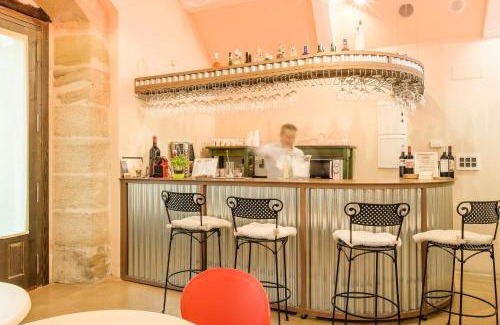 Cuzcurrita de Rio Tiron Hotel | Teatrisso Hotel Palacio