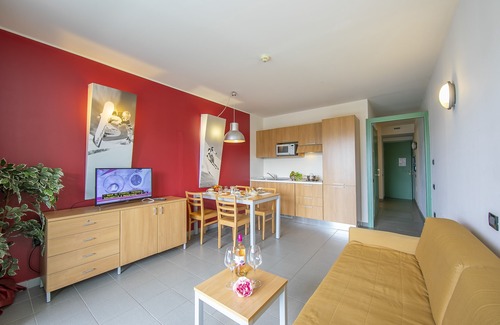 Sestriere Apartment | Teleo 104 Ski In - Ski Out 50m, Sestriere, Italy