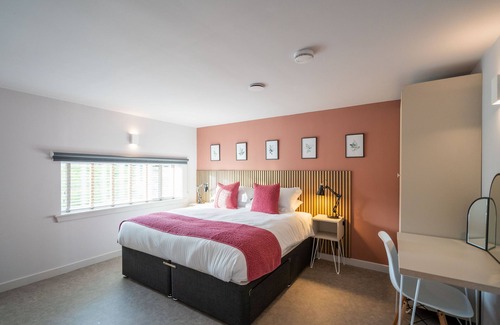 North Berwick Villa | Telfer - Luxury 2-bedroom lodge which sleeps 4