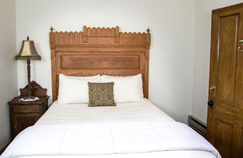Silverton Hotel | Teller House