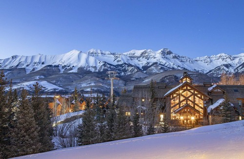 Mountain Village Condo | Telluride Mountain Lodge Skiin Out amazing location