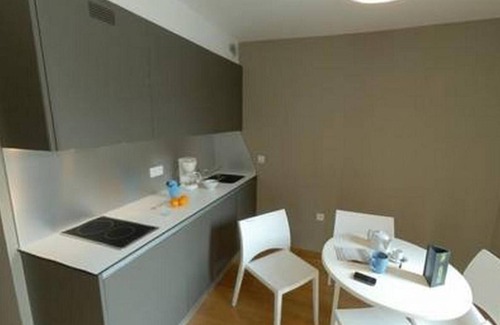 Bayonne House | Temporesidence Cathedrale