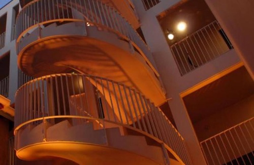 Bayonne House | Temporesidence Cathedrale