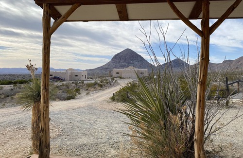 Study Butte-Terlingua Cabin | Ten Bits Ranch - Room #13 Jail