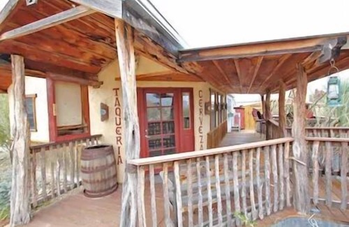 Study Butte-Terlingua Cabin | Ten Bits Ranch - Room #13 Jail