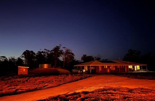 Bakers Beach House | Ten Fifty Bakers