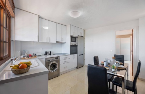 Taucho Apartment | 'Tenades 2' with Sea View, Wi-Fi and Air Conditioning.