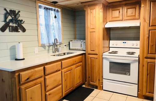 Cookson House | Tenkiller Lake & Leisure Cabin at Snakecreek