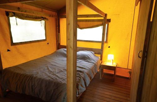 Castillon-Debats Other | Tente Safari Eco Lodge 6 Personnes