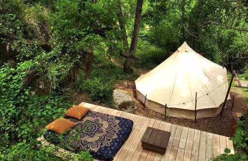 Saint-Laurent-le-Minier Other | Tente tipi nature, calme, cascade et baignade à 10 minutes à pieds