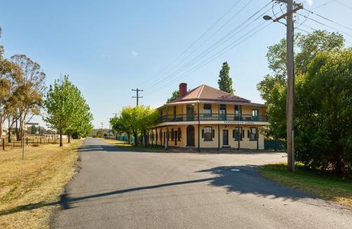 Tenterfield Cabin | Tenterfield Lodge Caravan Park