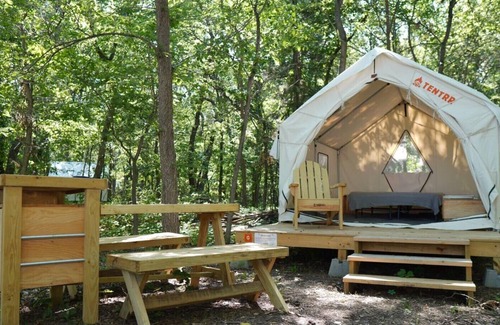 Burbank RV Rental | Tentrr State Park Site - Nebraska Ponca State Park River Vista G Double Camp