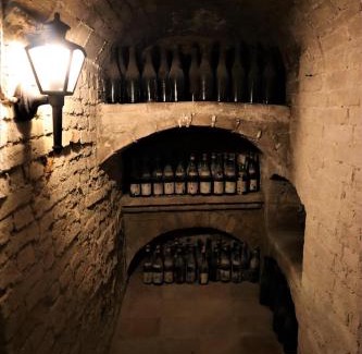 Calosso Bed & Breakfast | Tenuta Le More