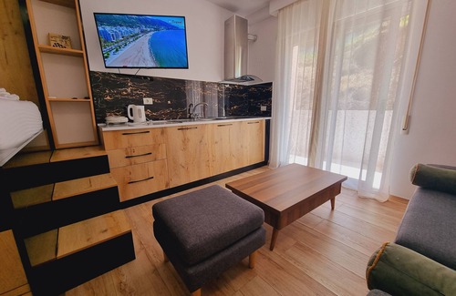 Vlore Apartment | Teo's Deluxe Studios