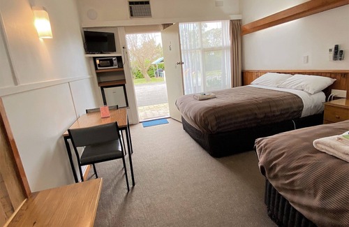 Terang Hotel | Terang Motor Inn