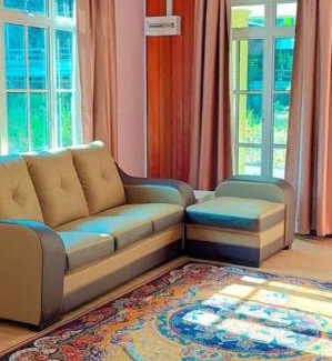 Batu Pahat House | Teratak Kayu Homestay