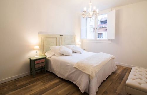 Zaragoza Old Town Apartment | TERCERO B - 3 B - APARTAMENTOS ALMADA - Plaza del Pilar
