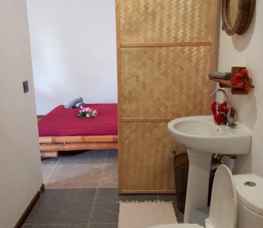 Tahiti Ski Chalet | Terei-Here Bungalow Airport