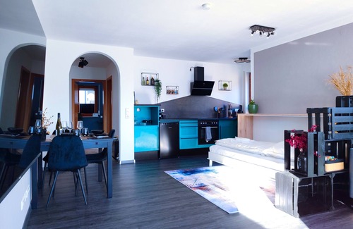 Steinenbronn Apartment | Terminal Design Apartments - Terrasse & Waiputv