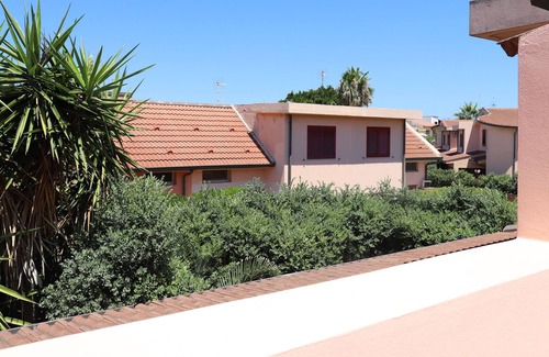 Barcellona Pozzo di Gotto Villa | Terraced house in private residence