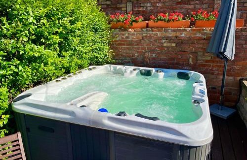 Veszprem Apartment | Terrace Apartman Prémium Belváros Jacuzzival