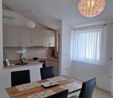 Siroki Brijeg Apartment | Terrace Apartmani