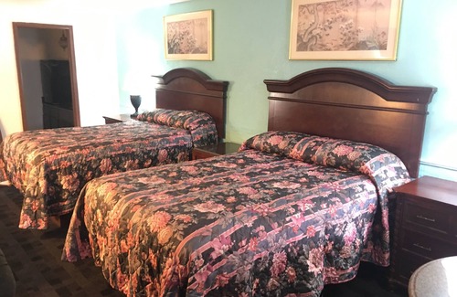Oak Forest Hotel | Terrace Motel