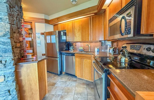 Grand Marais Condo | Terrace Point 13B – A Romantic Getaway on an Amazing Lake Superior Overlook