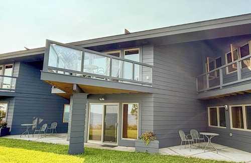 Grand Marais Condo | Terrace Point 13B – A Romantic Getaway on an Amazing Lake Superior Overlook