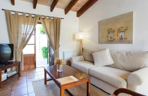 Lloret de Vistalegre House | Terraced House in Mallorca with Pool