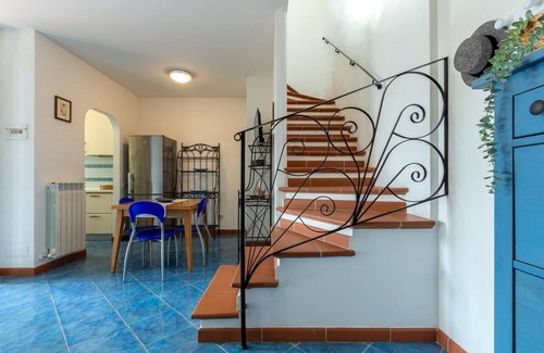 Porto Recanati Apartment | Terraced house with garden 200mt from the sea