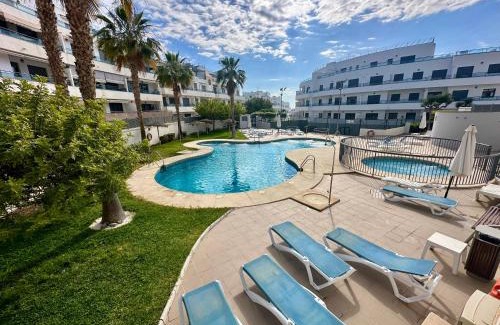 Garrucha Apartment | Terraza 250 m2 # BBQ # Playa 8min # Padel # WIFI # Apartamento