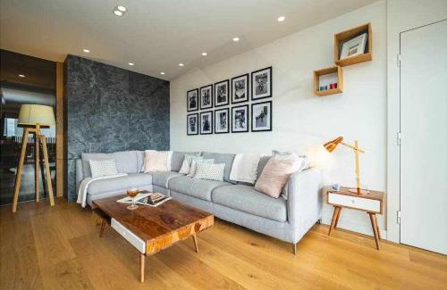 Gijon City Centre Apartment | Terraza de Corrida