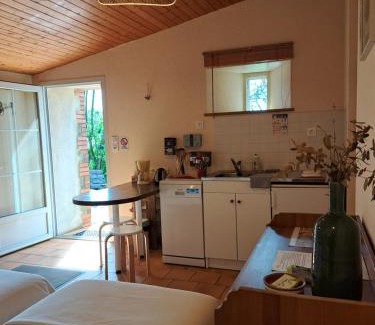 La Flocelliere Bed & Breakfast | Terre et Eau La chambre d'hôtes du jardinier Sèvremont