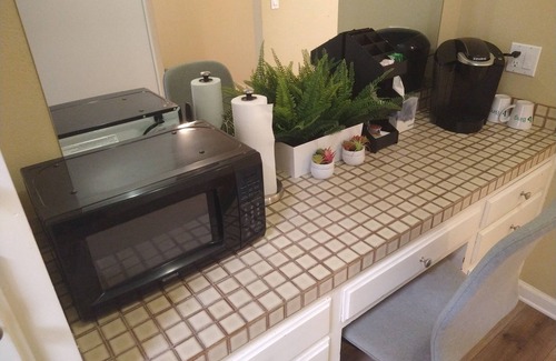 Imperial Beach House | Terrific 1-bedroom house in Imperial Beach with large oversized garage