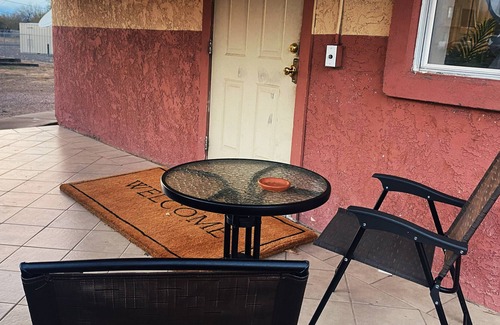 Thatcher House | Terrific Townhome Thatcher!!!!! 8th St Fitness Club