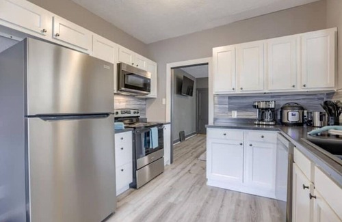 Council Bluffs House | Terrific Two Story Townhome!