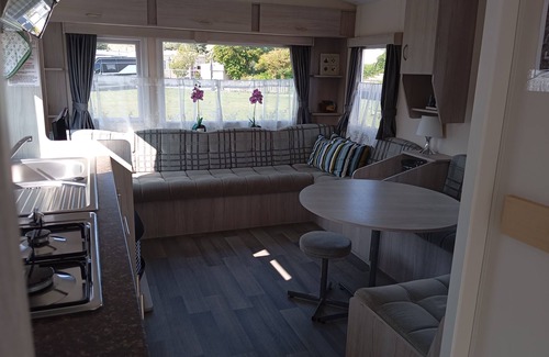IJmuiden Ski Chalet | Terry Dimension: 7.50 x 3.10 Chalet