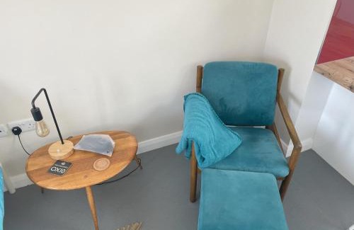 Ferndown Apartment | Terry's Cove - Dogs welcome