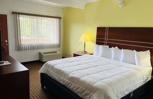 East Dubuque Hotel | Tesla MedBed Center, East Dubuque