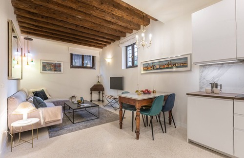 Castello Apartment | Tesori di Celestia