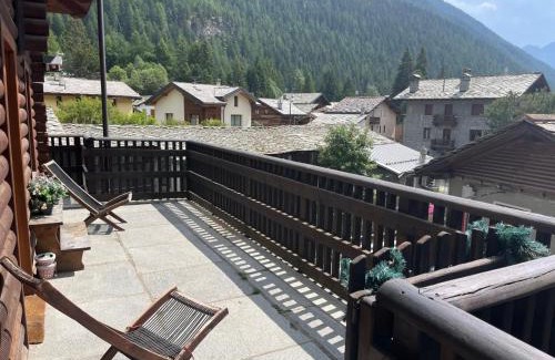 Champoluc Apartment | Testa Grigia