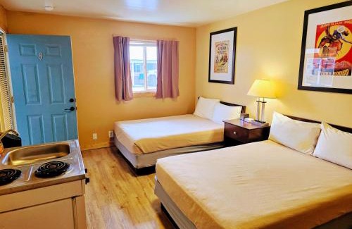 Pinedale Hotel | Teton Court Motel