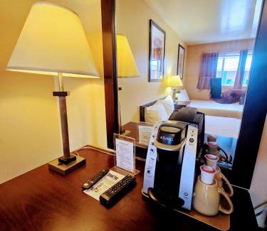 Pinedale Hotel | Teton Court Motel