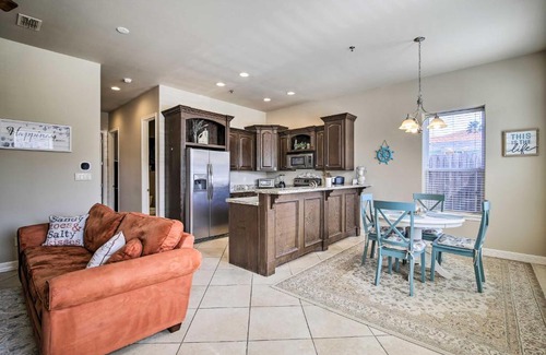 South Padre Island Apartment | Texas Condo with Outdoor Pools - Walk to Beach!