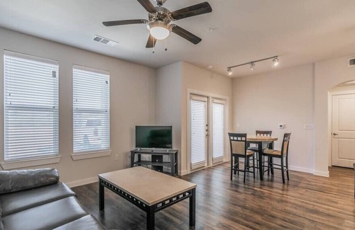 Elmo Apartment | Texas Corporate Housing Solutions Professional Apt