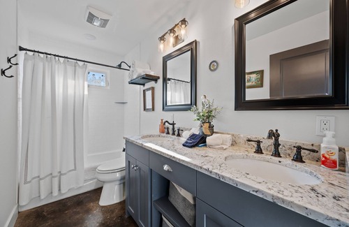 Hye Bed & Breakfast | Texas Hill Country Escape in Hye, TX